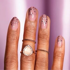 Color Street Midnight Kiss